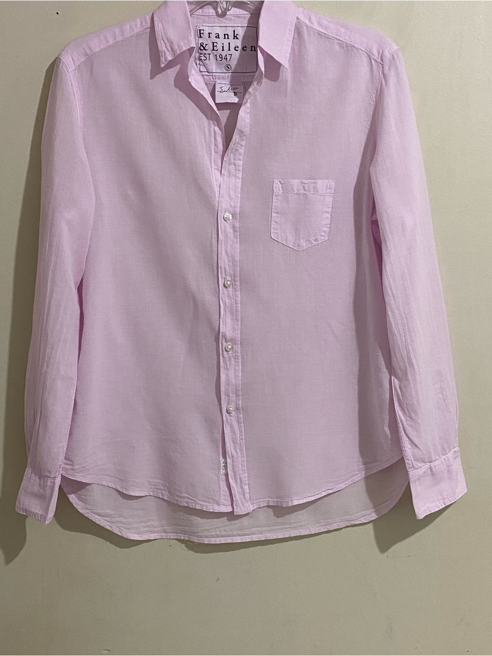 Frank & Eileen Light Pink Women’s Button-Down Lightweight Shirt